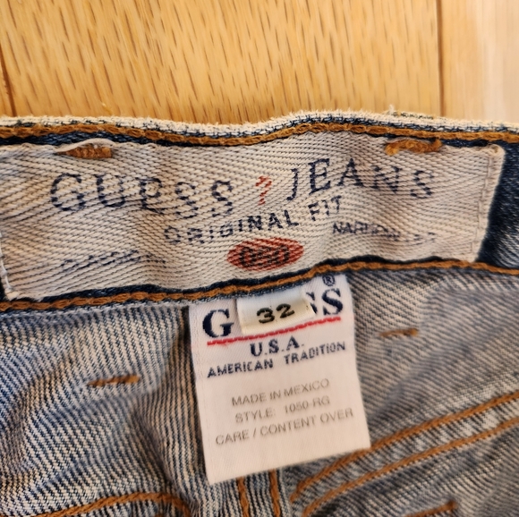 Vintage Guess jeans logo pocket - Picture 2 of 3